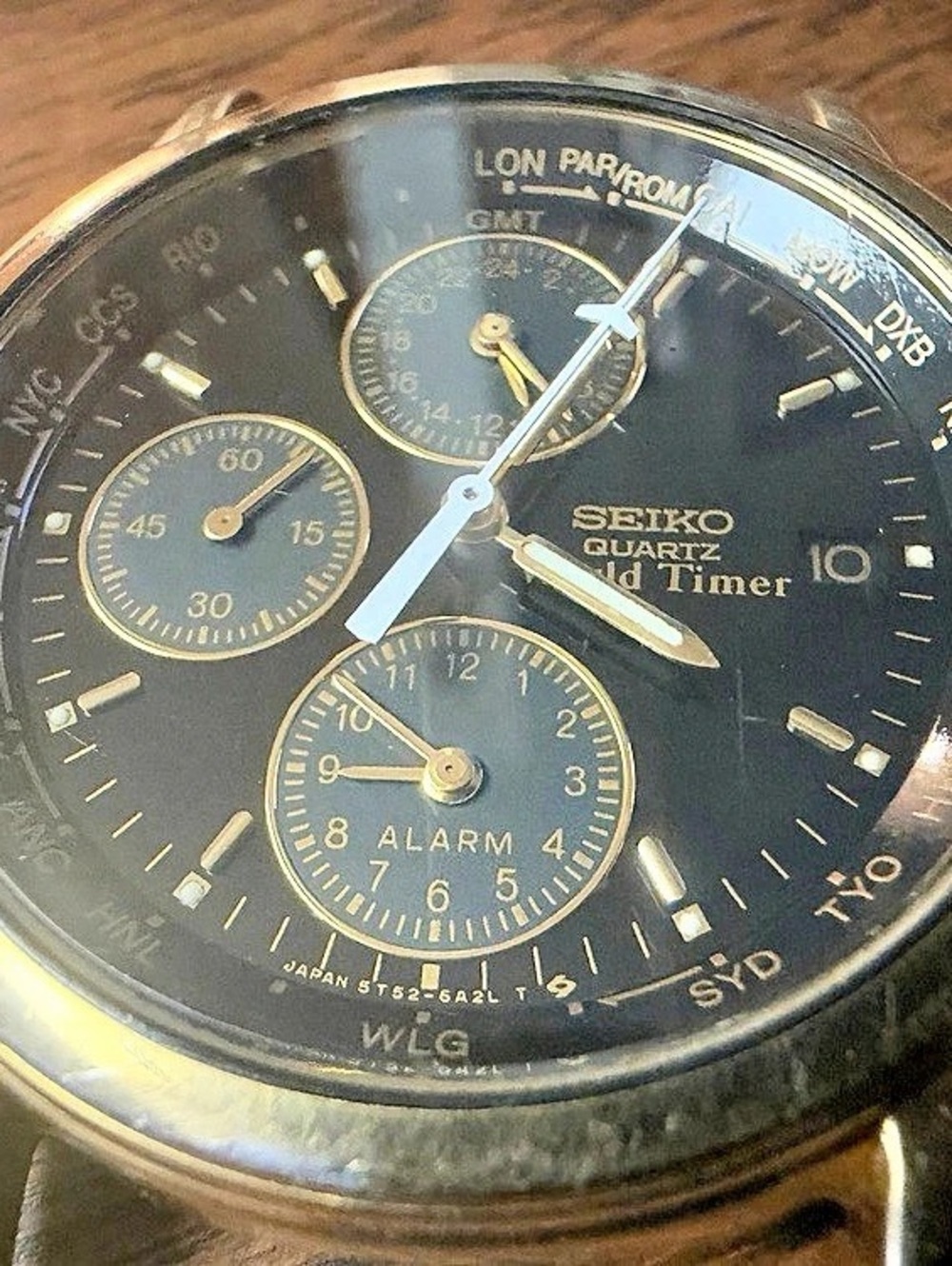 RARE VINTAGE SEIKO QUARTZ WORLD TIMER 5T52-6A39 GMT ALARM 37MM MEN'S WATCH